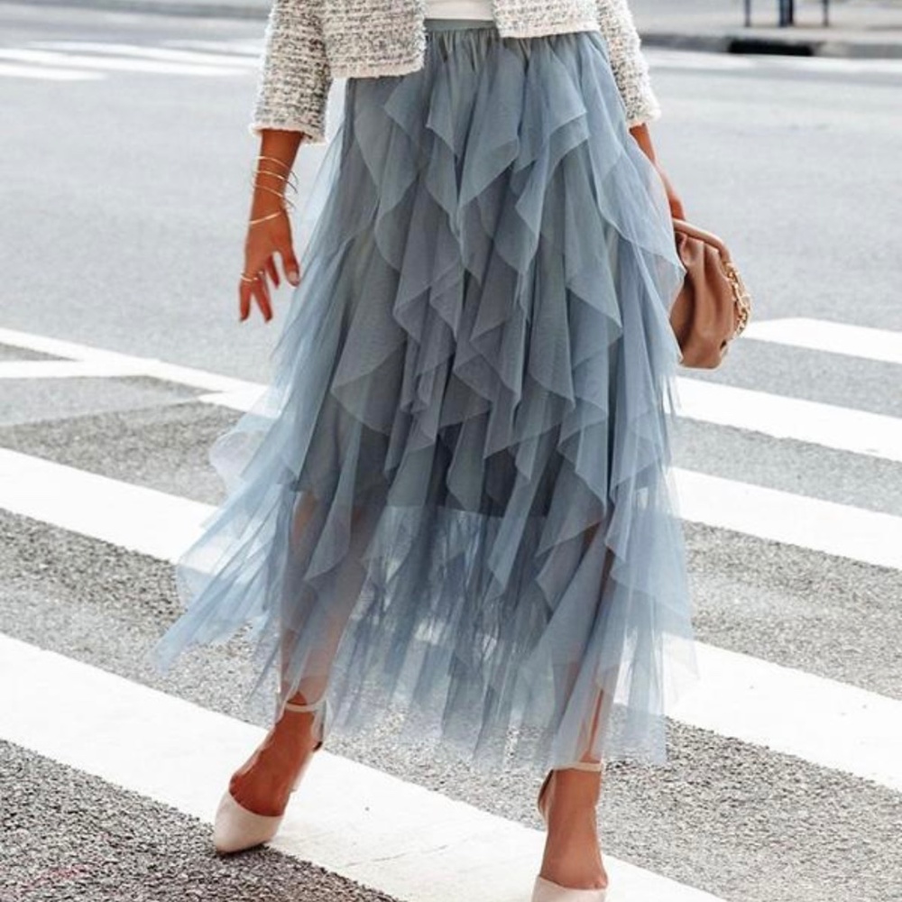 Vici midi tulle skirt